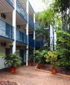 Coconut Grove Holiday Apartments Darwin