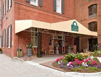 Days Inn & Suites Historic District - Savannah