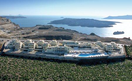 Majestic Hotel Santorini Island
