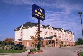 Microtel Inn & Suites - Dallas East
