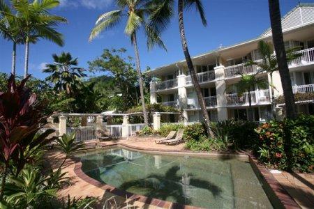 On the Beach Holiday Apartments Cairns