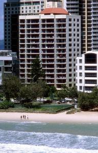 Surf Regency Apartments Gold Coast