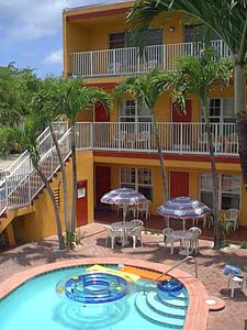 Three Palms Resort Motel - Fort Lauderdale