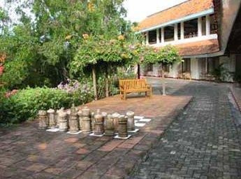 Udayana Lodge